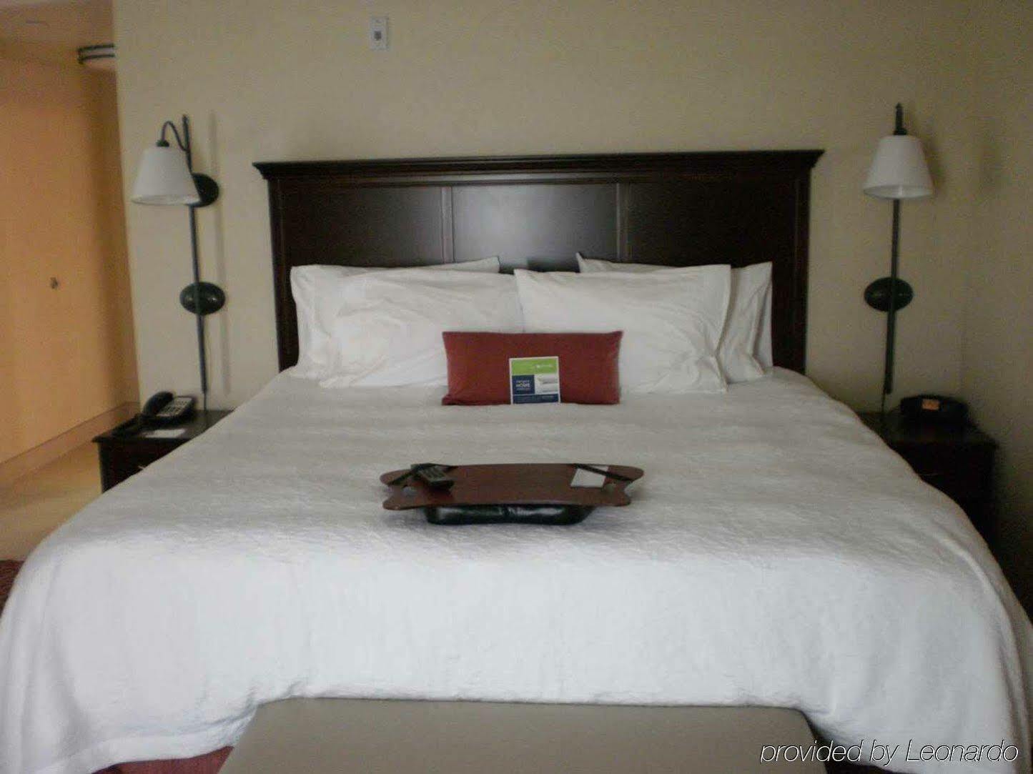 Hampton Inn By Hilton Норт-Бей Номер фото